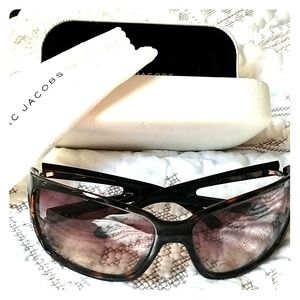Marc Jacob's womens sunglasses